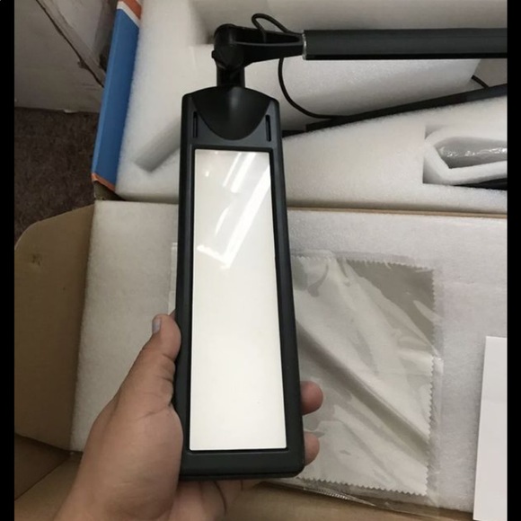 Computer lap - Picture 3 of 4